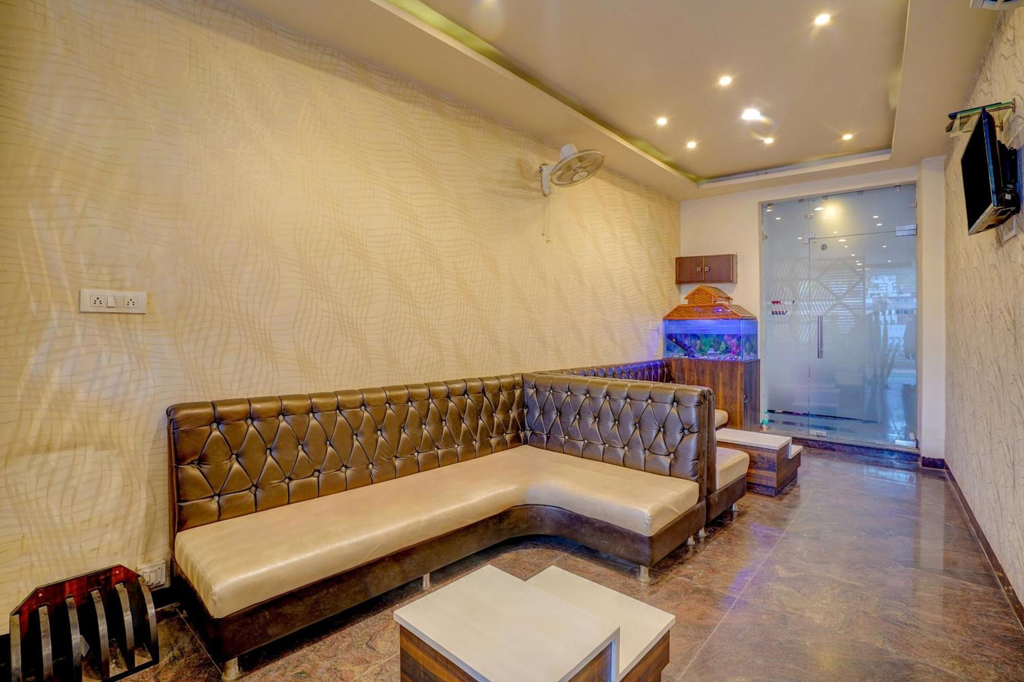Super Hotel O Traveller Inn لاكناو المظهر الخارجي الصورة