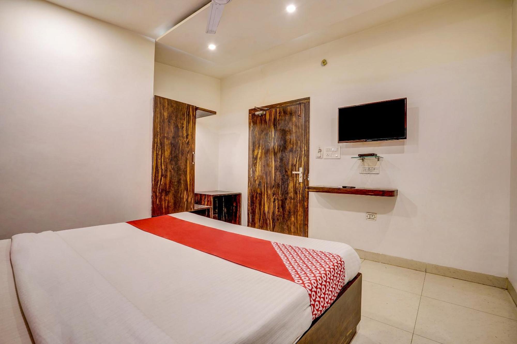 Super Hotel O Traveller Inn لاكناو المظهر الخارجي الصورة